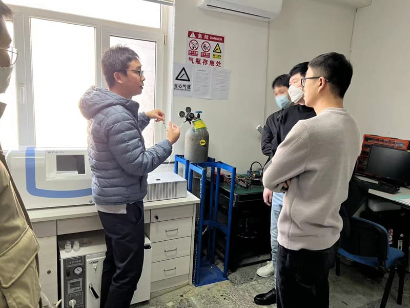 雷竞技在线观看科技受邀参观哈尔滨工业大学的分析科学与技术研究中心